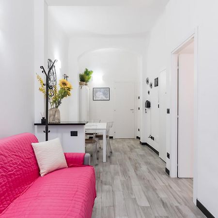 Acquario 5 Minuti, 1Br , Free A-C, Wifi & Netflix "City Center" By Tilo Genoa Bagian luar foto
