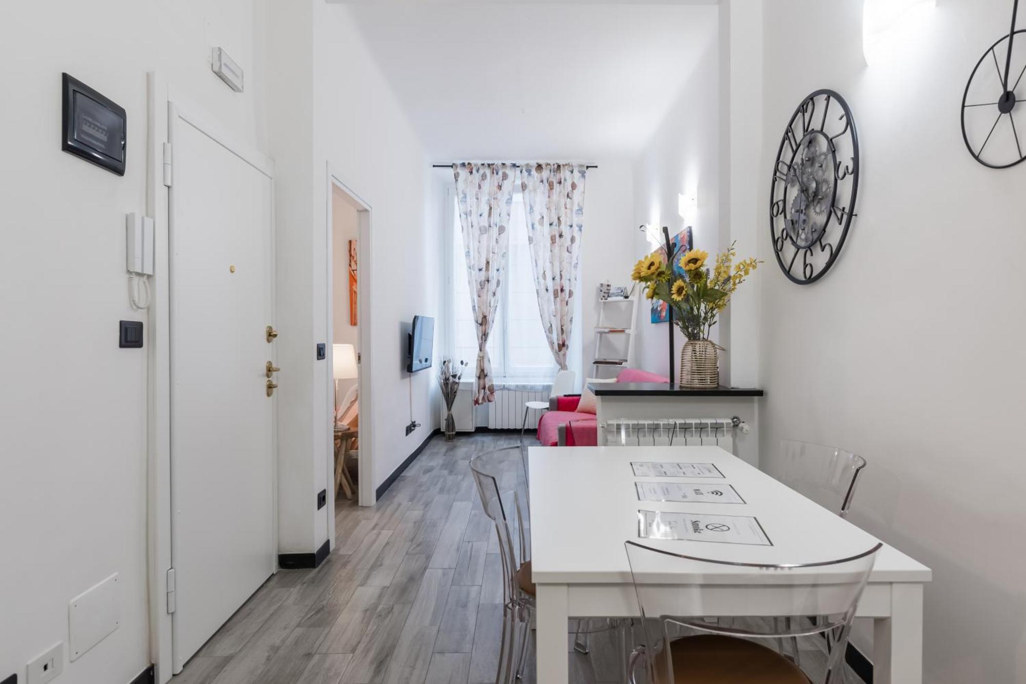 Acquario 5 Minuti, 1Br , Free A-C, Wifi & Netflix "City Center" By Tilo Genoa Bagian luar foto